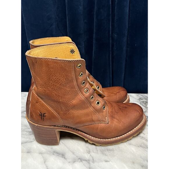 Women’s FRYE Boots Sabrina Lace-Up Distressed Tan Cognac Leather 6.5 Retail $438 - Picture 3 of 15